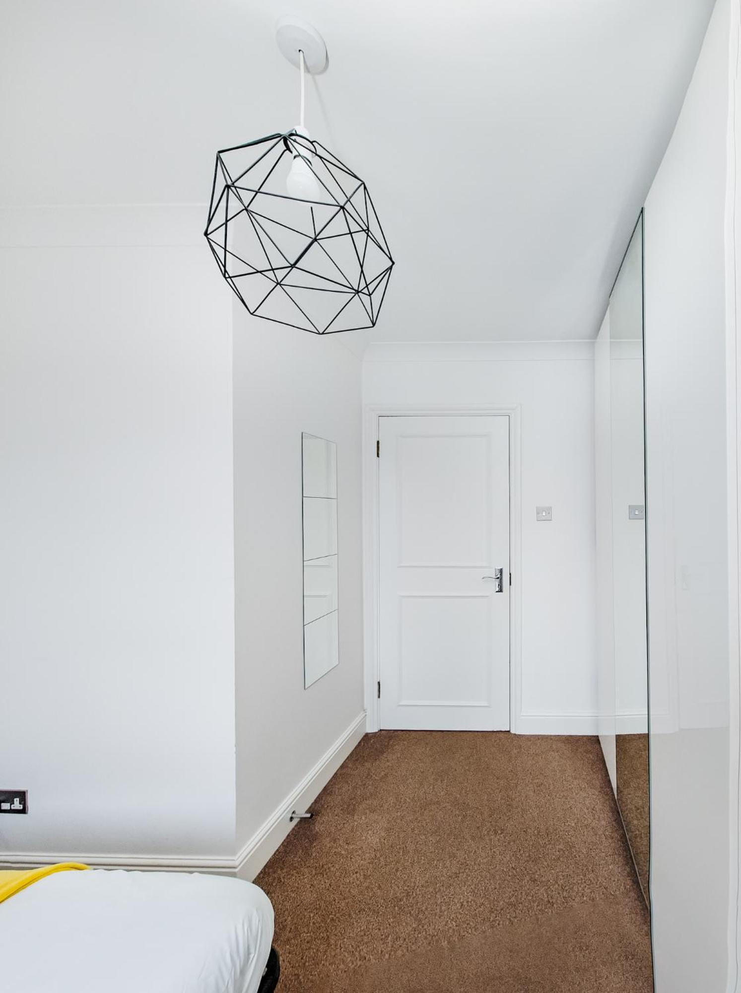 Charming London Home, Opp Arnos Grove Underground Station, Parking New Southgate Dış mekan fotoğraf
